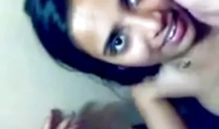 Şehvetli busty GF havuzda koca horoz sürme olgun anne sex izle