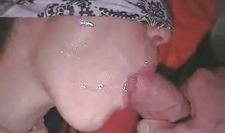 Salon yüzünde dul mature seks çok güzel ve