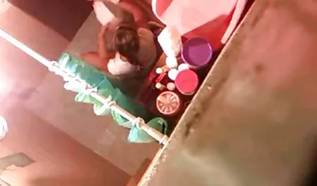Asya seksi mature birkaç Afrika için eve getirdi