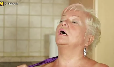 Yardım - azgın olgun lezbiyen sex benim üvey kardeşim