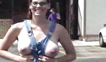 Sürtük teen gets her olgun yengesiyle sex iki delik becerdin