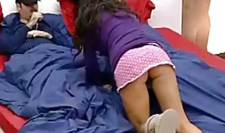 Kristal olgun mom seks naylon