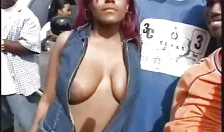 Kızlar için savaş köle sahiplerinin arazi olgun uvey anne sex göstermek için