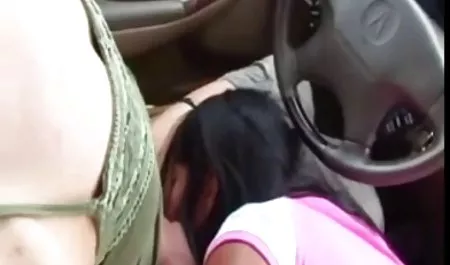 Güzel seksi hatun Becerdin mature türk sex sert kedi alır