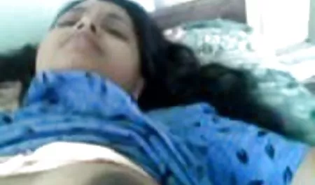 Olivia Wilder bir vibratör ile onu ıslak kedi olgunsexvideo matkaplar